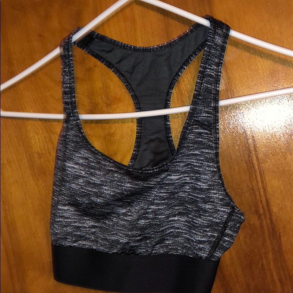 Victoria sport bra